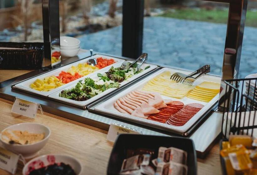 Spa & Wellness Hotel Fitak