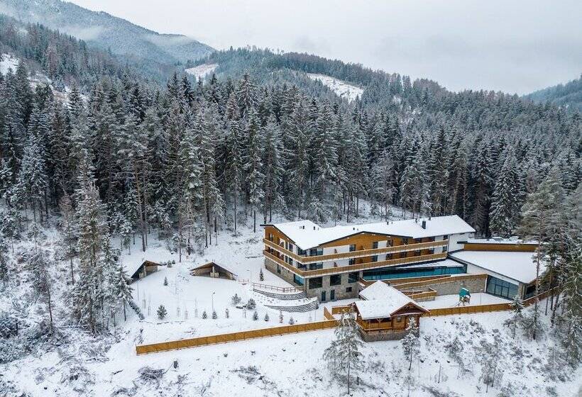 Spa & Wellness Hotel Fitak