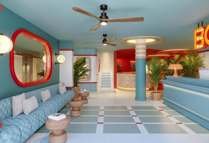 The Boc Hostels Beach