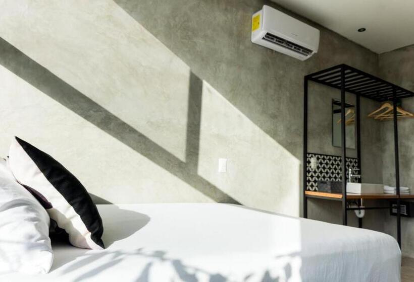 Urban Bacalar Trie Hotels