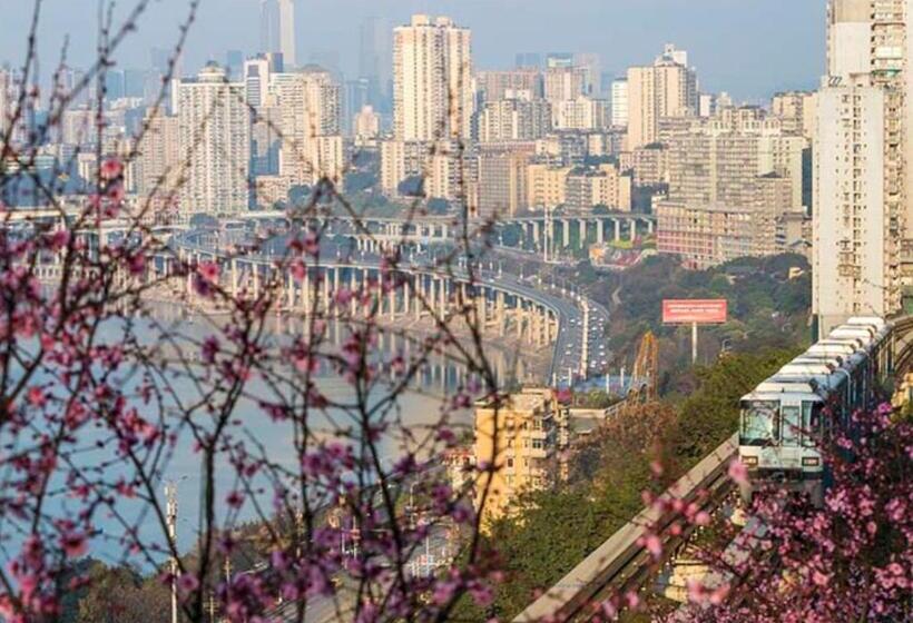 Wuyu Hotel, Smart Park & Happy Valley Jinshansi Metro