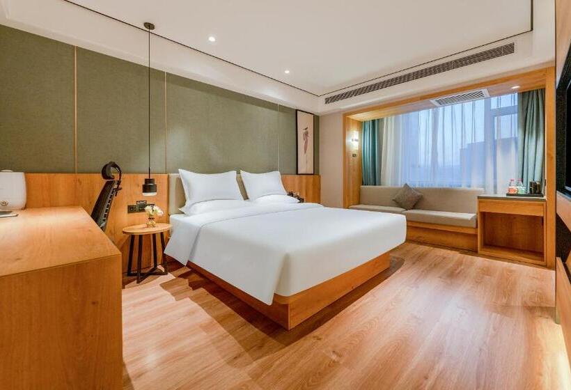 Zhanghe Hotel   Hailiang Plaza, Hohhot Railway Station