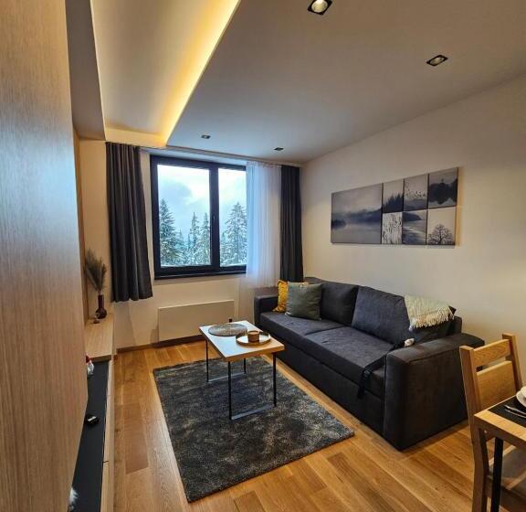 Zlatni Javor, Apartment 408