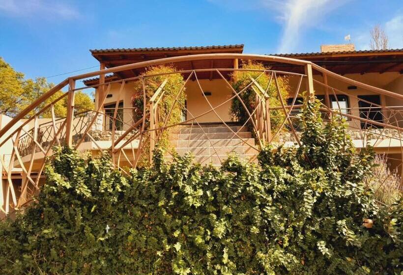 فندق صغير Anicca Posada