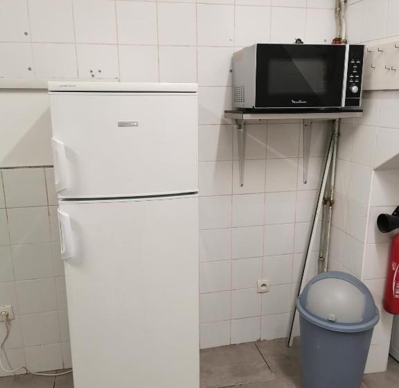 Hostel Auberge Le Palace