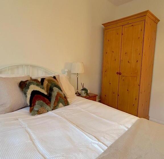 Общежитие Blue Poppy