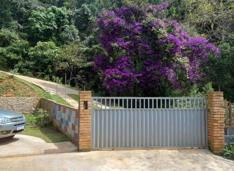 ユースホステル Pousada Rancho Das Flores