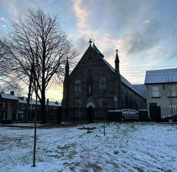 הוסטל Shared Room