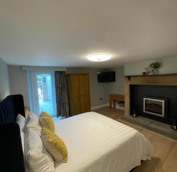 Apartments At The Black