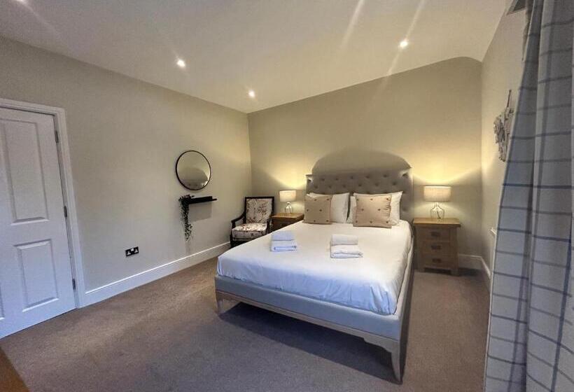 Apartments At The Black