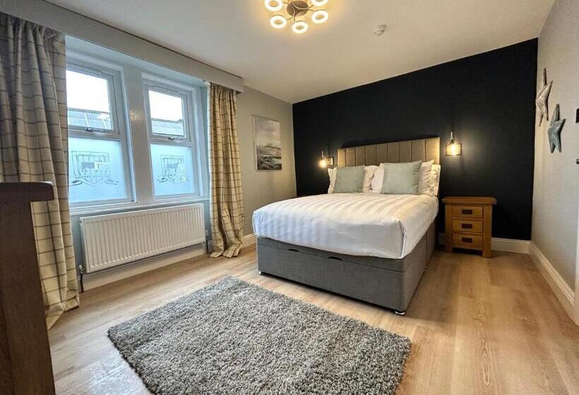 Apartments At The Black