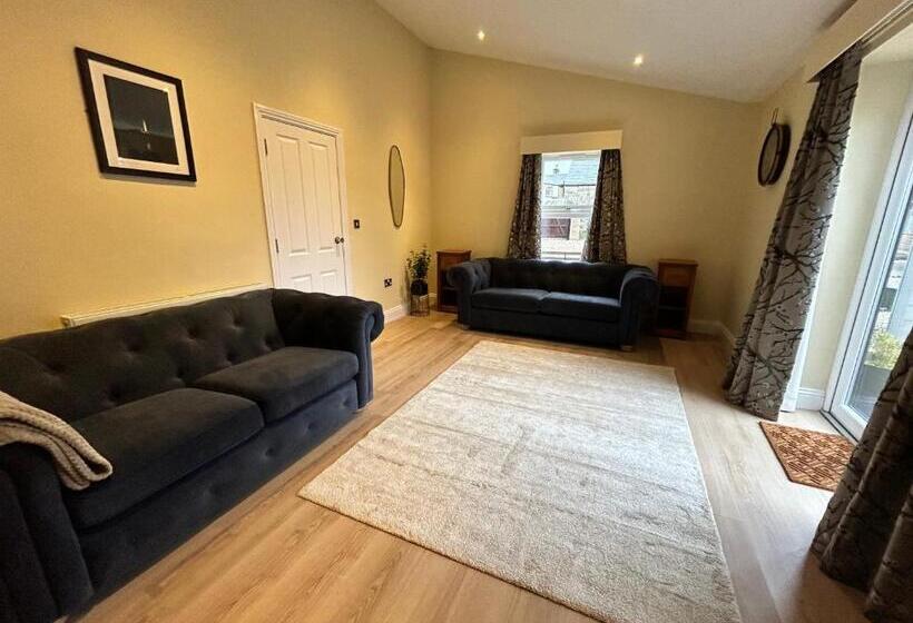 Apartments At The Black