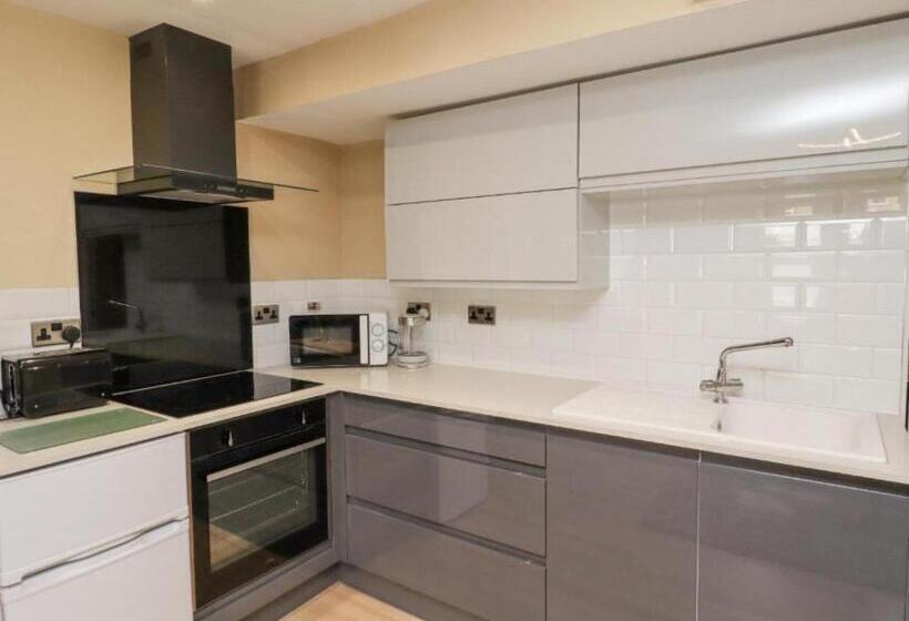 Apartments At The Black