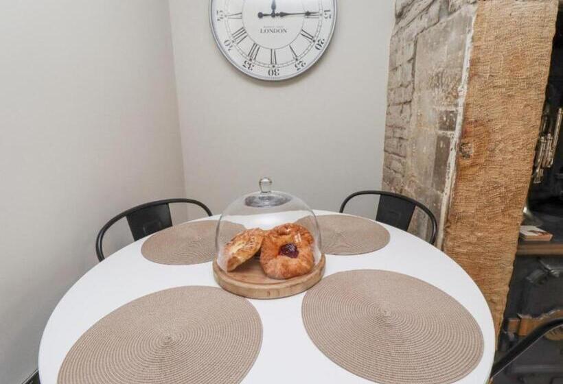 Apartments At The Black