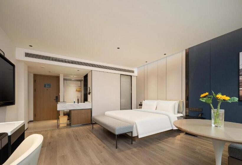 Atour Hotel Fuzhou Jinshan Aegean Sea