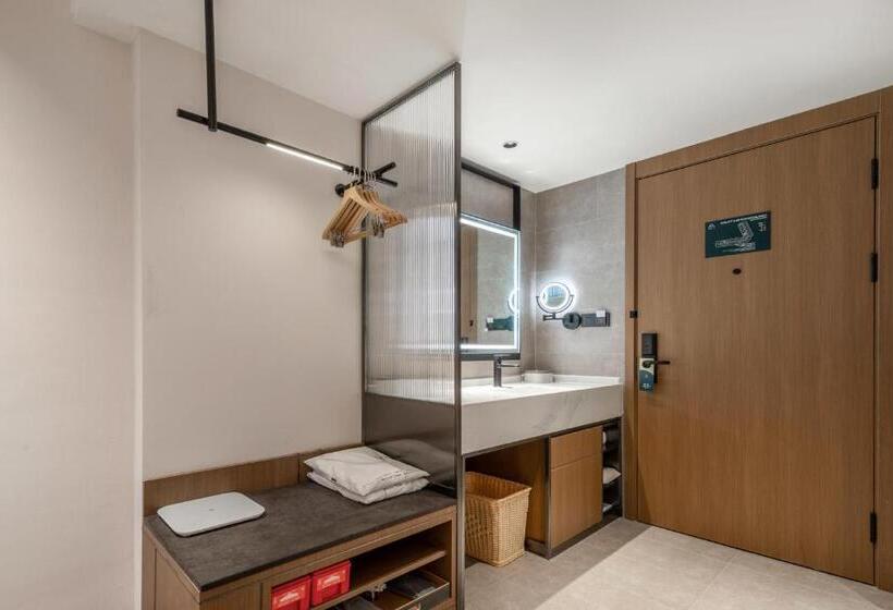 Atour Hotel Fuzhou Jinshan Aegean Sea