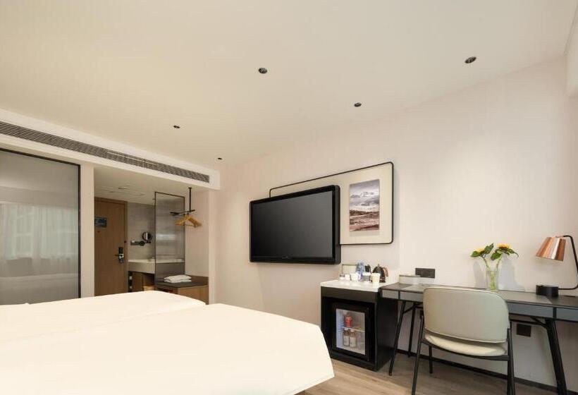 Atour Hotel Fuzhou Jinshan Aegean Sea