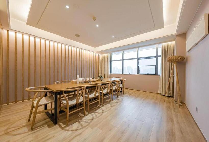 Atour X Hotel Wuxi New Zone Gelunbu Plaza