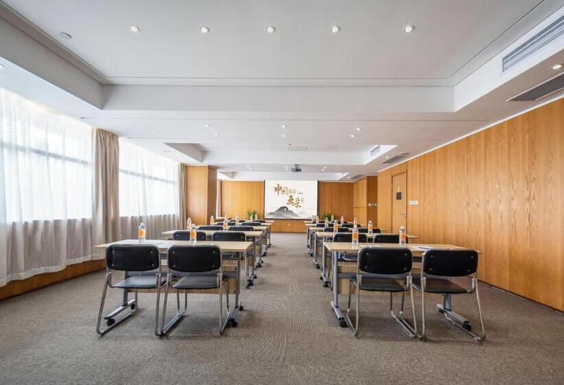 Atour X Hotel Wuxi New Zone Gelunbu Plaza