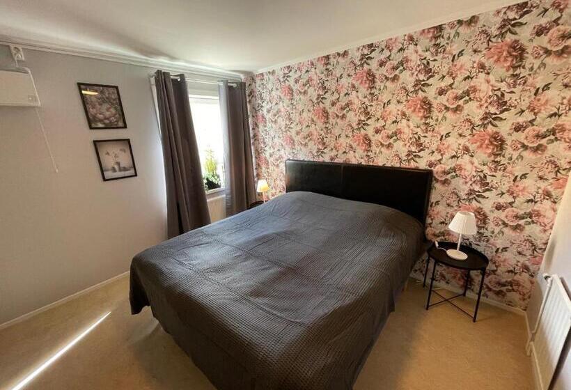 ユースホステル Bakgården Mariestad