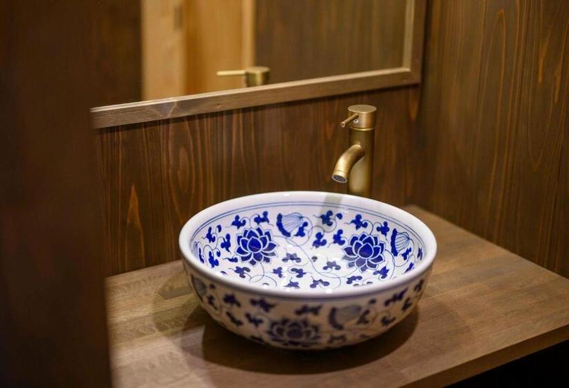 Bed and Breakfast ゲストハウス小布施