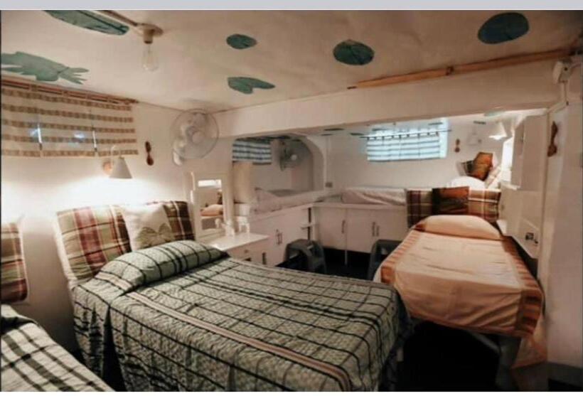 민박 Banahaw Circle Nature Retreat