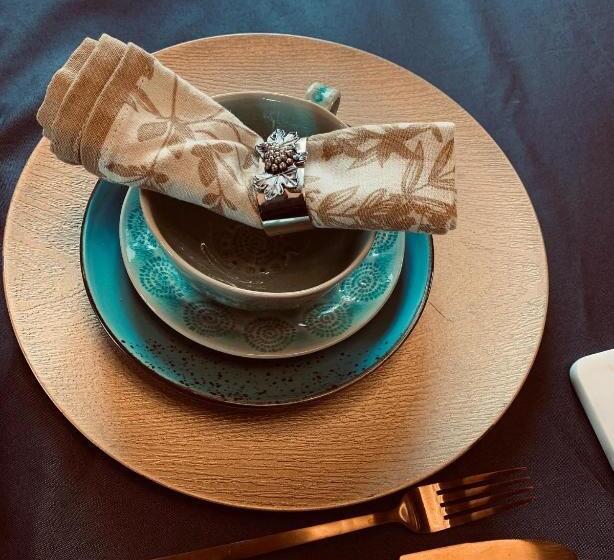 민박 Petit Boudoir The Riverside Retreat