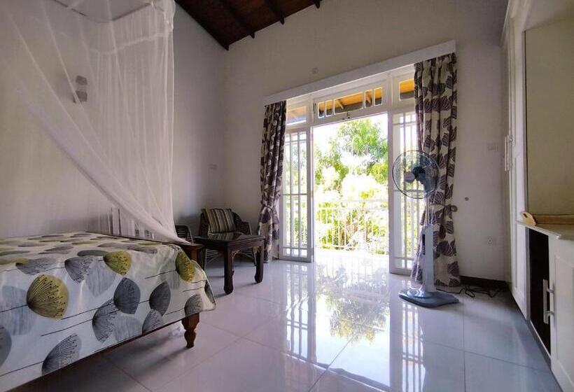 住宿加早餐  Boztreve Home