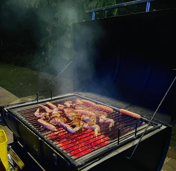 住宿加早餐  Boztreve Home