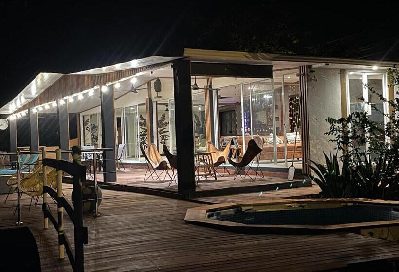 مبيت وإفطار Casa Faro