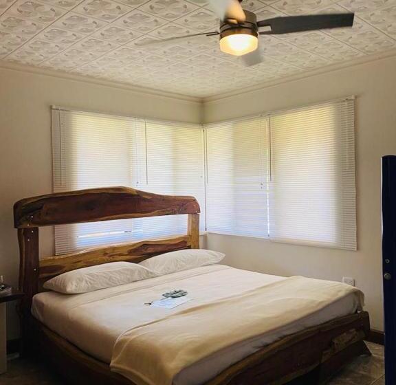 مبيت وإفطار Casa Mano De Tigre