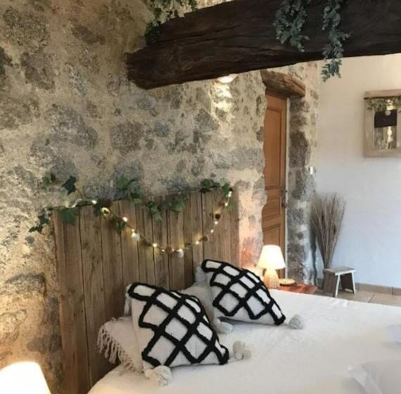 مبيت وإفطار Domaine De La Ménie