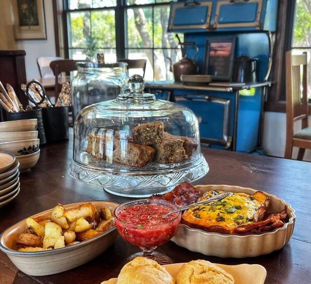 Bed and Breakfast Inn At Sunset Mill Ranch