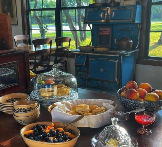 Bed and Breakfast Inn At Sunset Mill Ranch