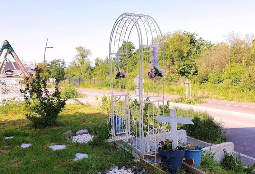 住宿加早餐  La Roulotte Oneheart