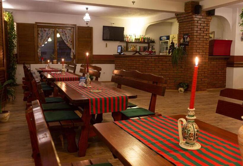 住宿加早餐  Pensiunea Si Restaurant Erdo