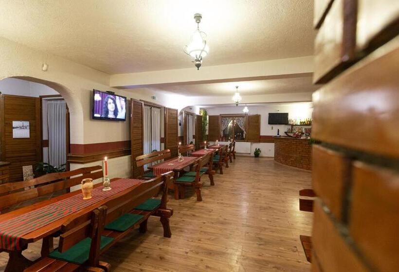 צימר Pensiunea Si Restaurant Erdo