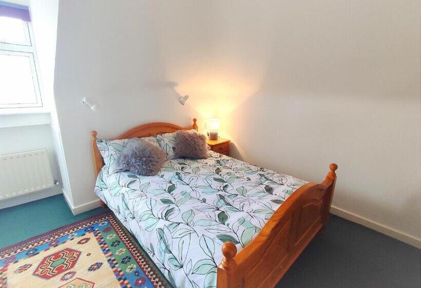 مبيت وإفطار Railway Lodge