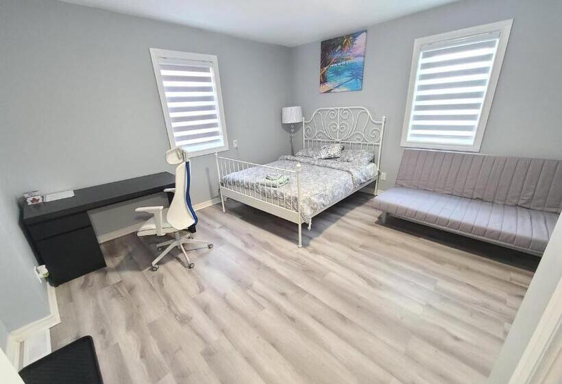 ベッドアンドブレックファースト Downtown Ottawa Spacious Room Accommodation