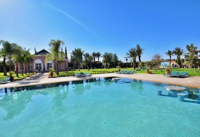 تختخواب و صبحانه The Levantine