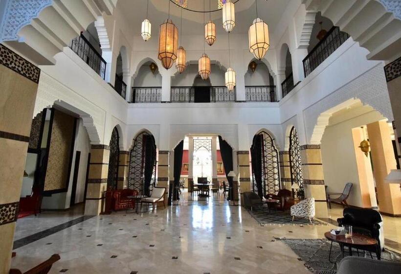 تختخواب و صبحانه The Levantine