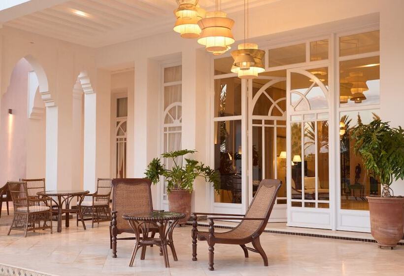 تختخواب و صبحانه The Levantine