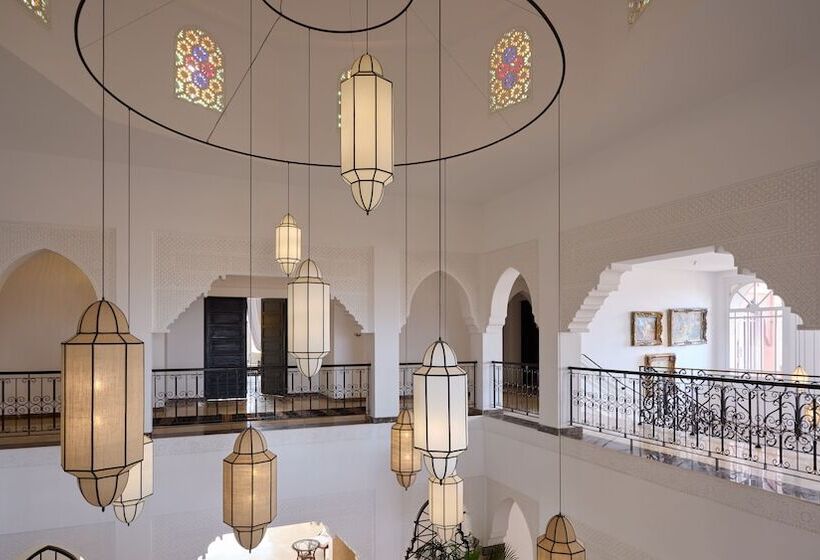 تختخواب و صبحانه The Levantine