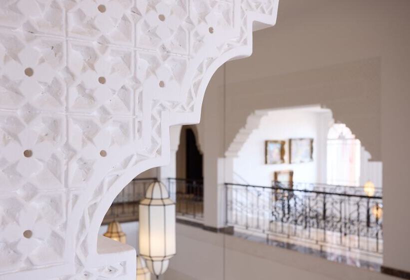 تختخواب و صبحانه The Levantine