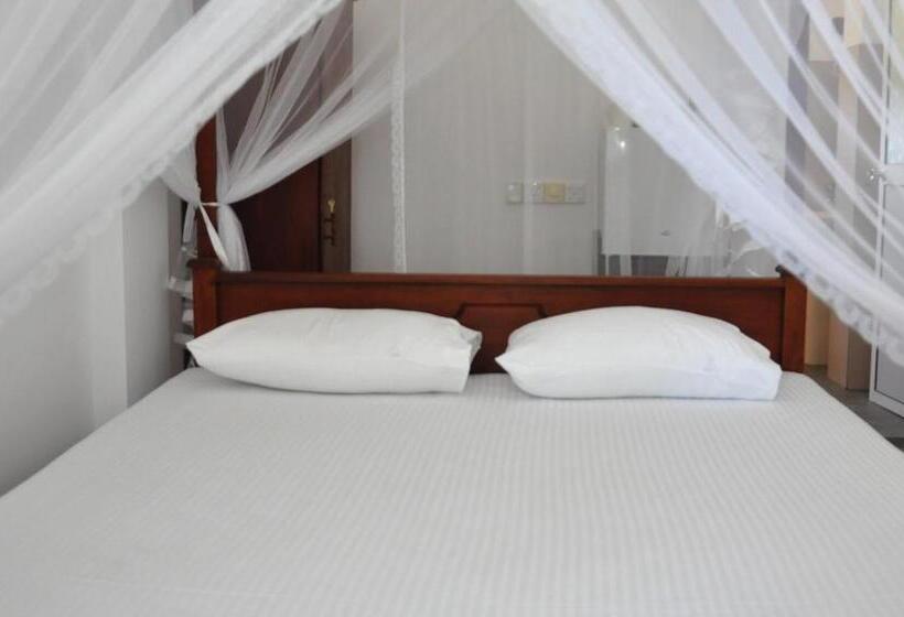 مبيت وإفطار The Ocean