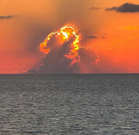 Breathtaking Views Beach Condo   Sleeps 8!