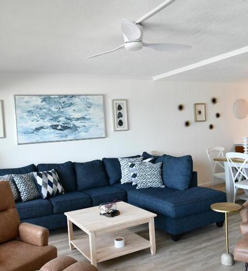 Breathtaking Views Beach Condo   Sleeps 8!