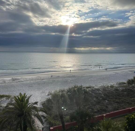 Breathtaking Views Beach Condo   Sleeps 8!