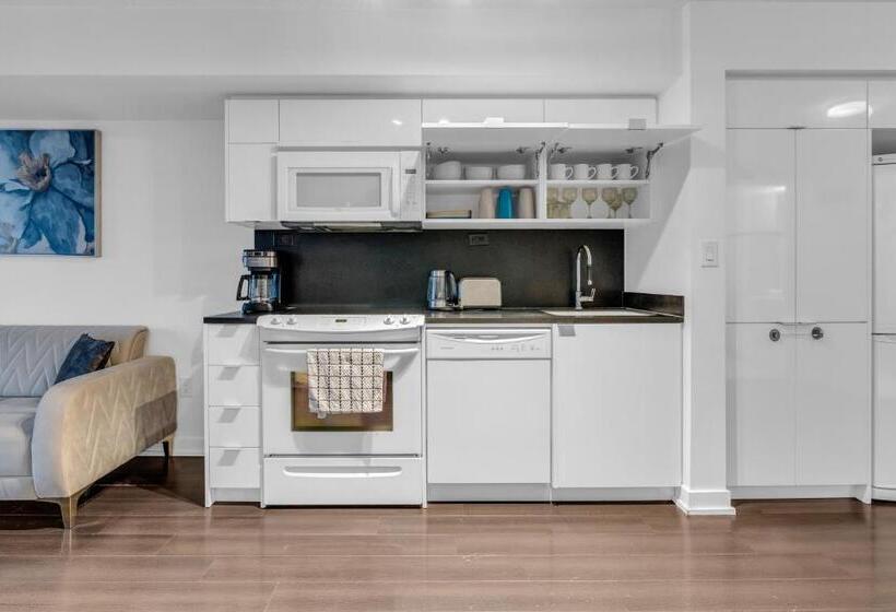 Cityplace Luxury Suites