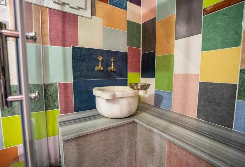 Cunda Ada Kızı Otel